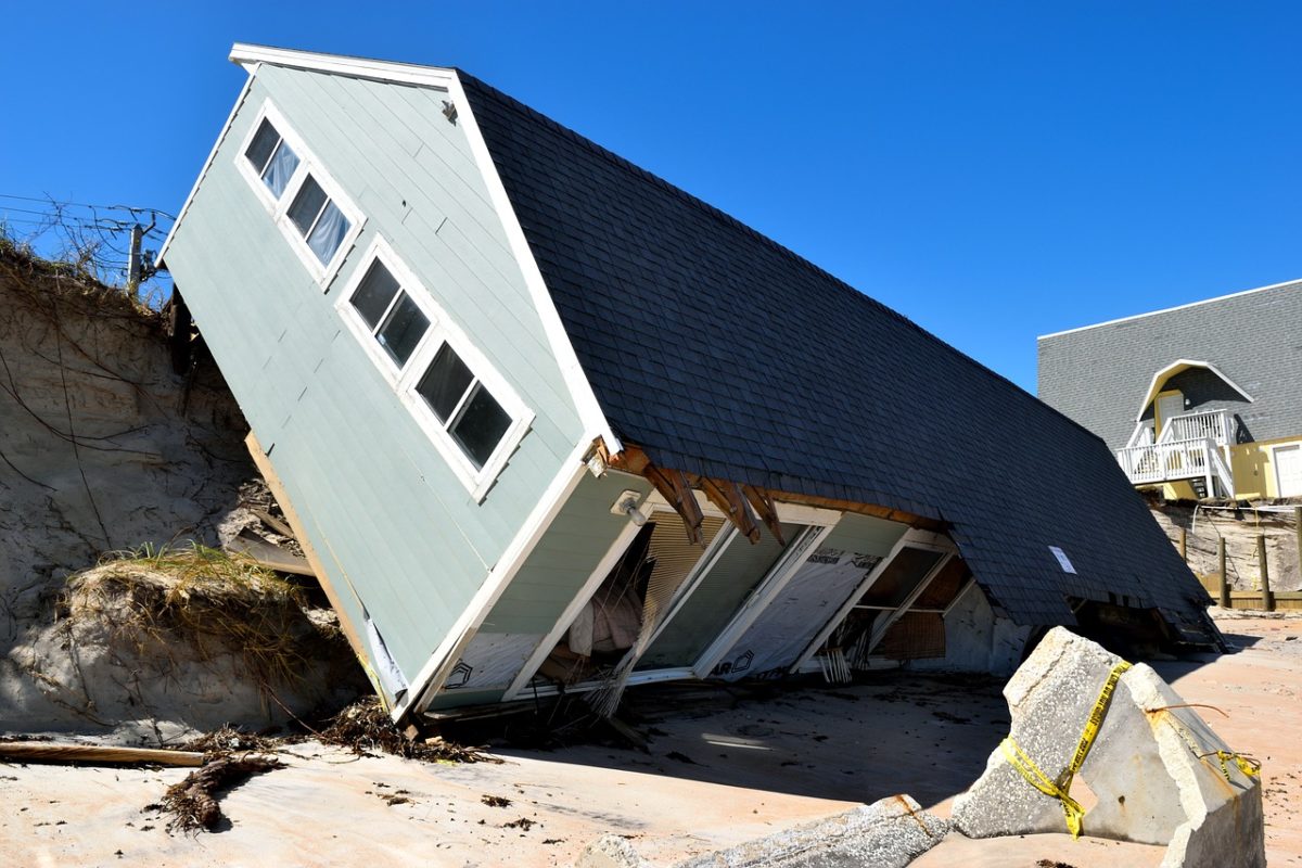 Choose the Best Water Damage Restoration Services: Homeowner’s Guide